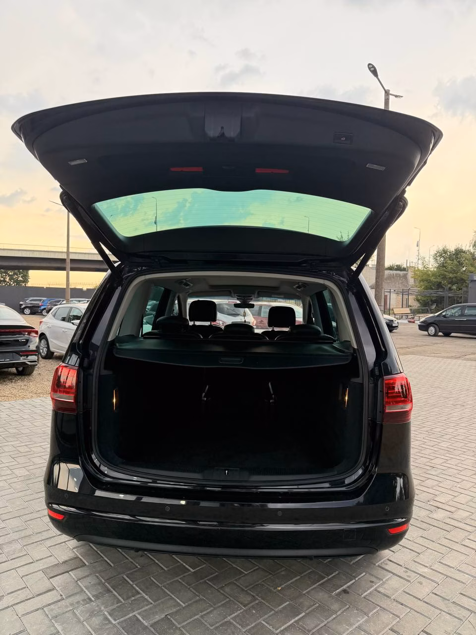 Volkswagen Sharan фото 16