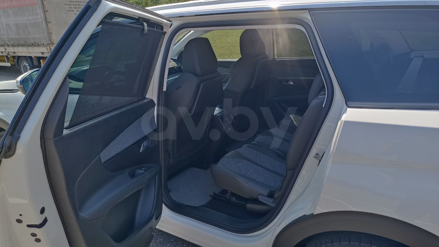 Peugeot 5008 фото 9