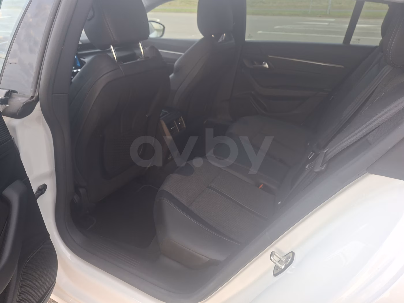 Peugeot 508 фото 14