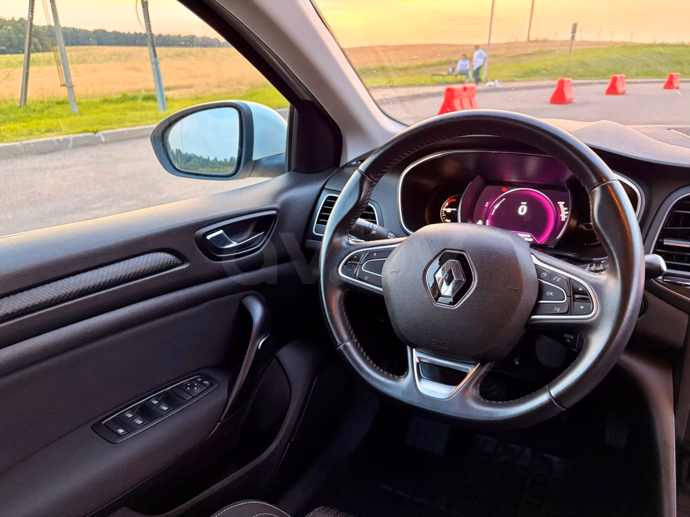 Renault Megane фото 10