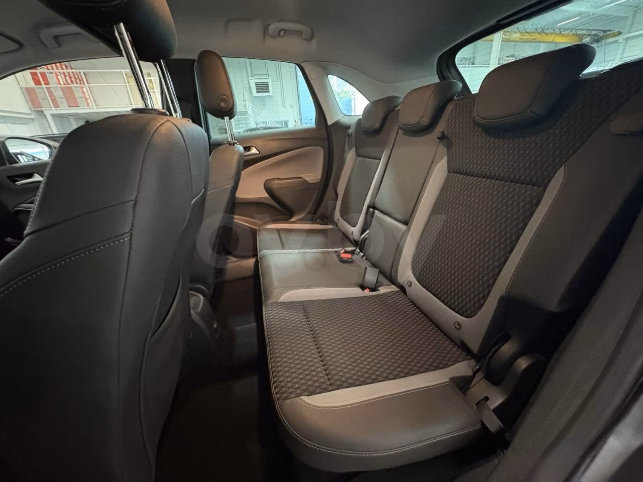 Opel Crossland X фото 5