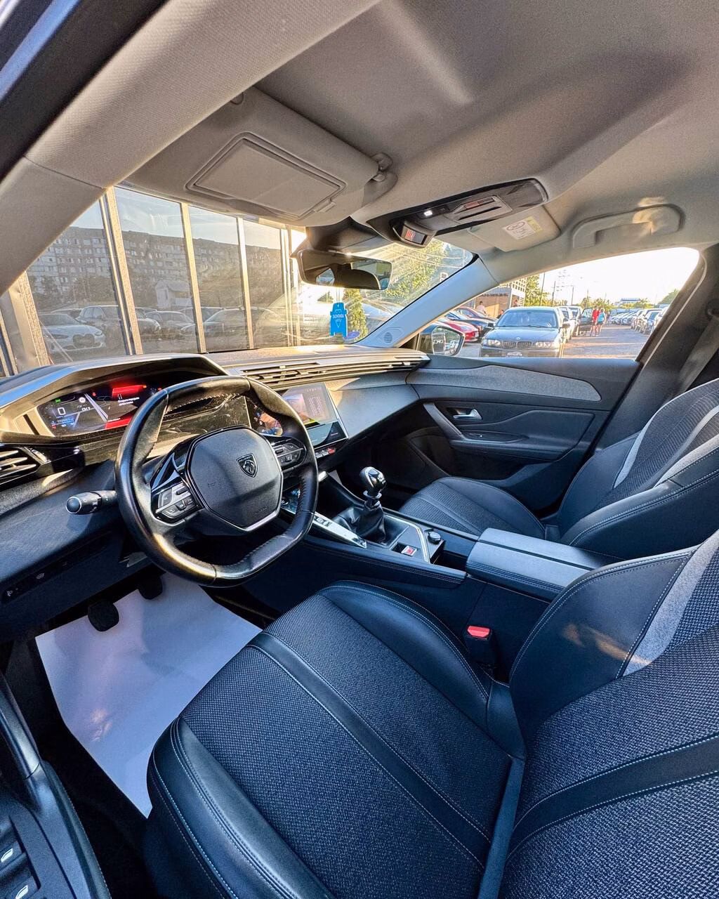 Peugeot 308 фото 10