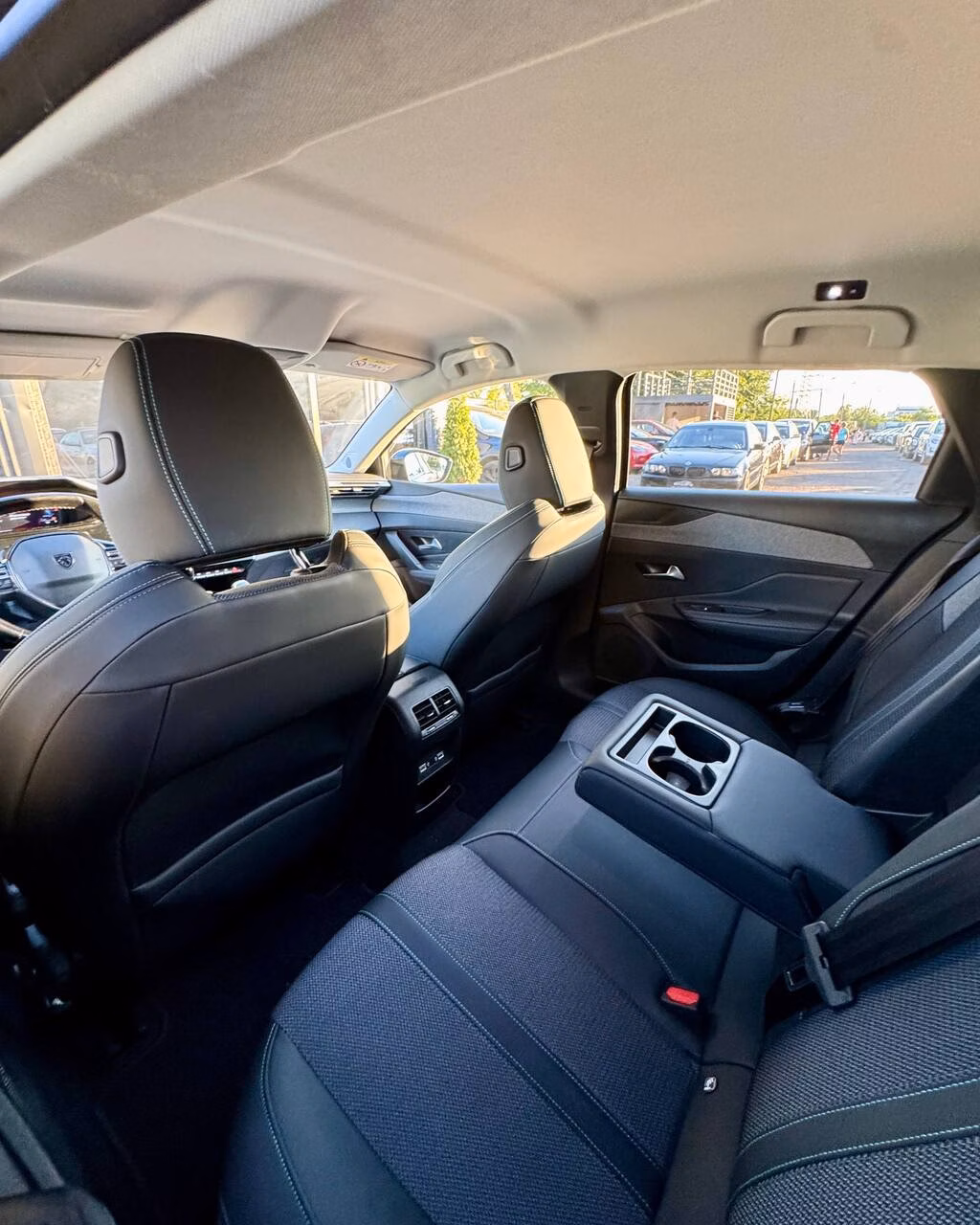 Peugeot 308 фото 11