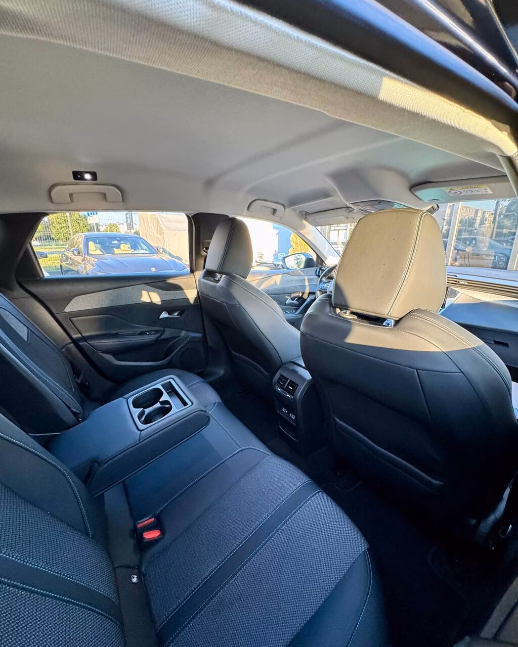 Peugeot 308 фото 12
