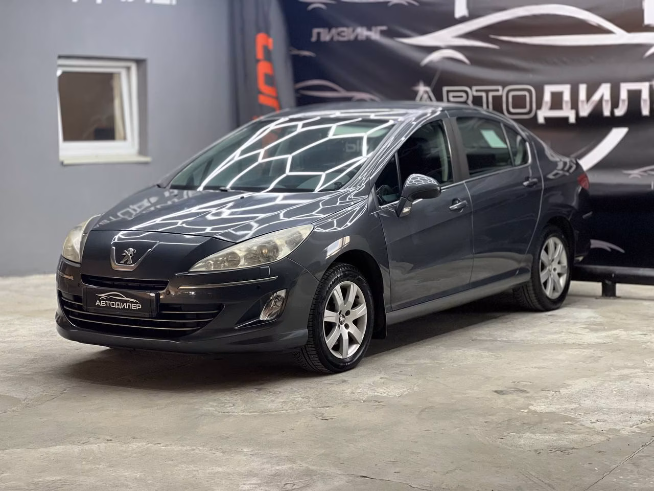 Peugeot 408