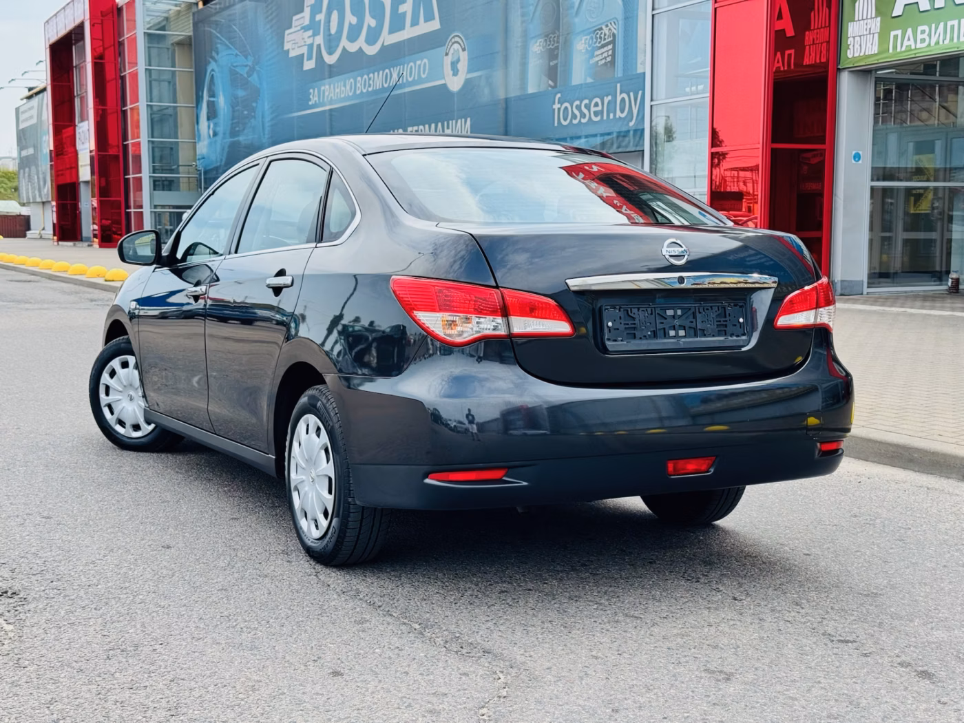Nissan Almera фото 4