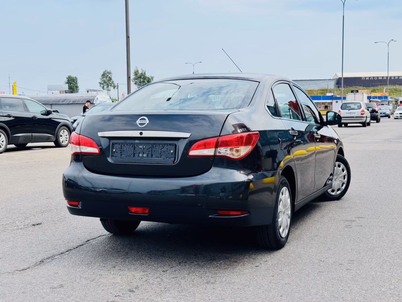 Nissan Almera фото 2