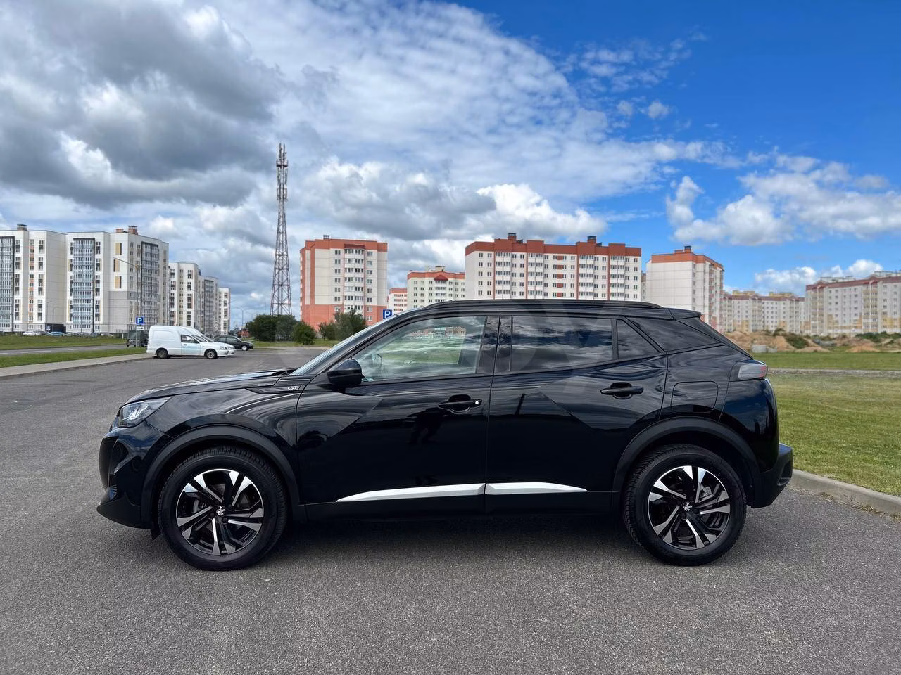 Peugeot 2008 фото 3