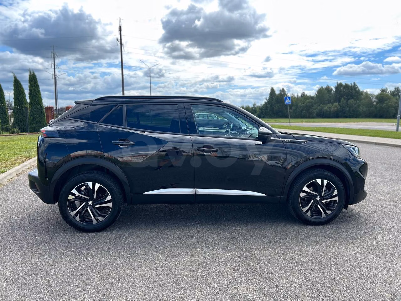 Peugeot 2008 фото 7