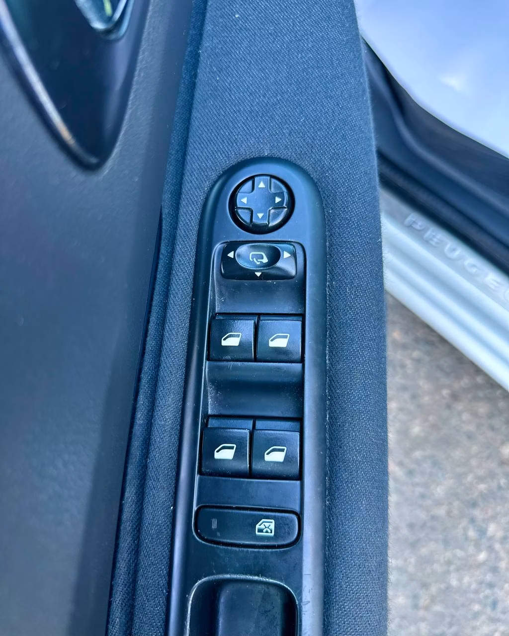 Peugeot 5008 фото 13