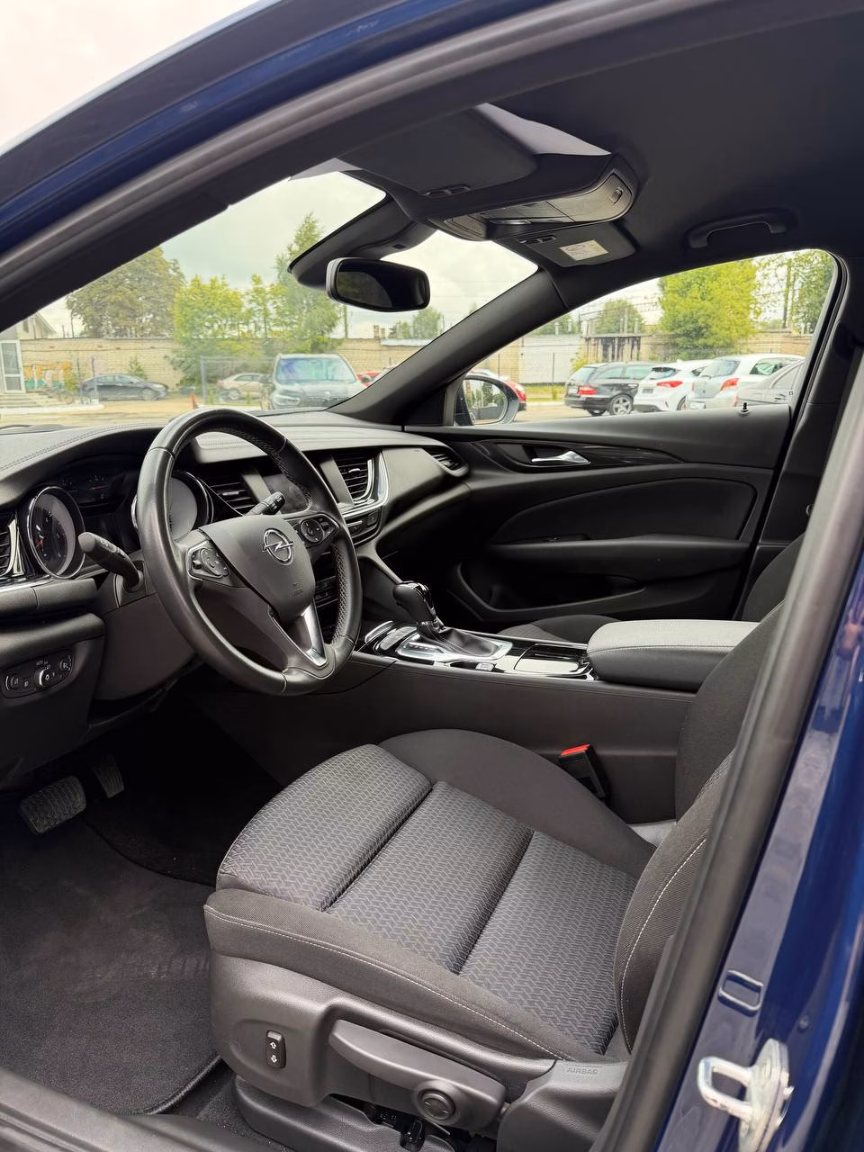 Opel Insignia фото 9