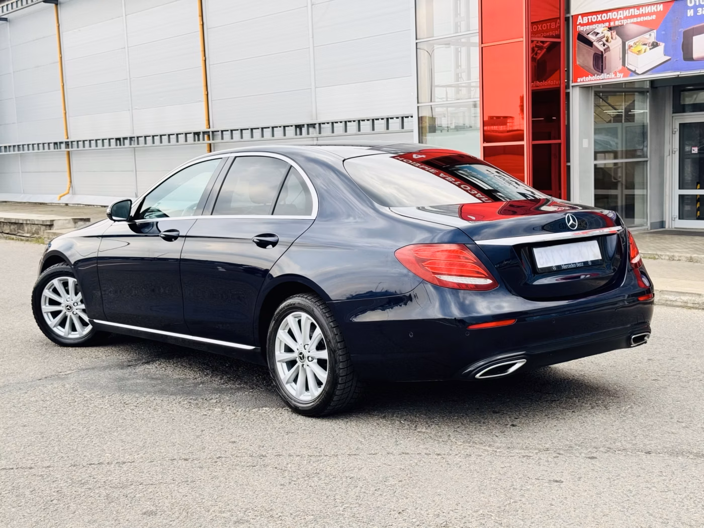 Mercedes-Benz E-Класс фото 4