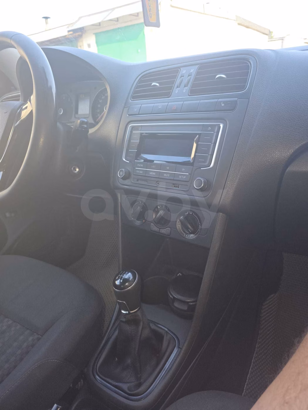 Volkswagen Polo Sedan фото 6