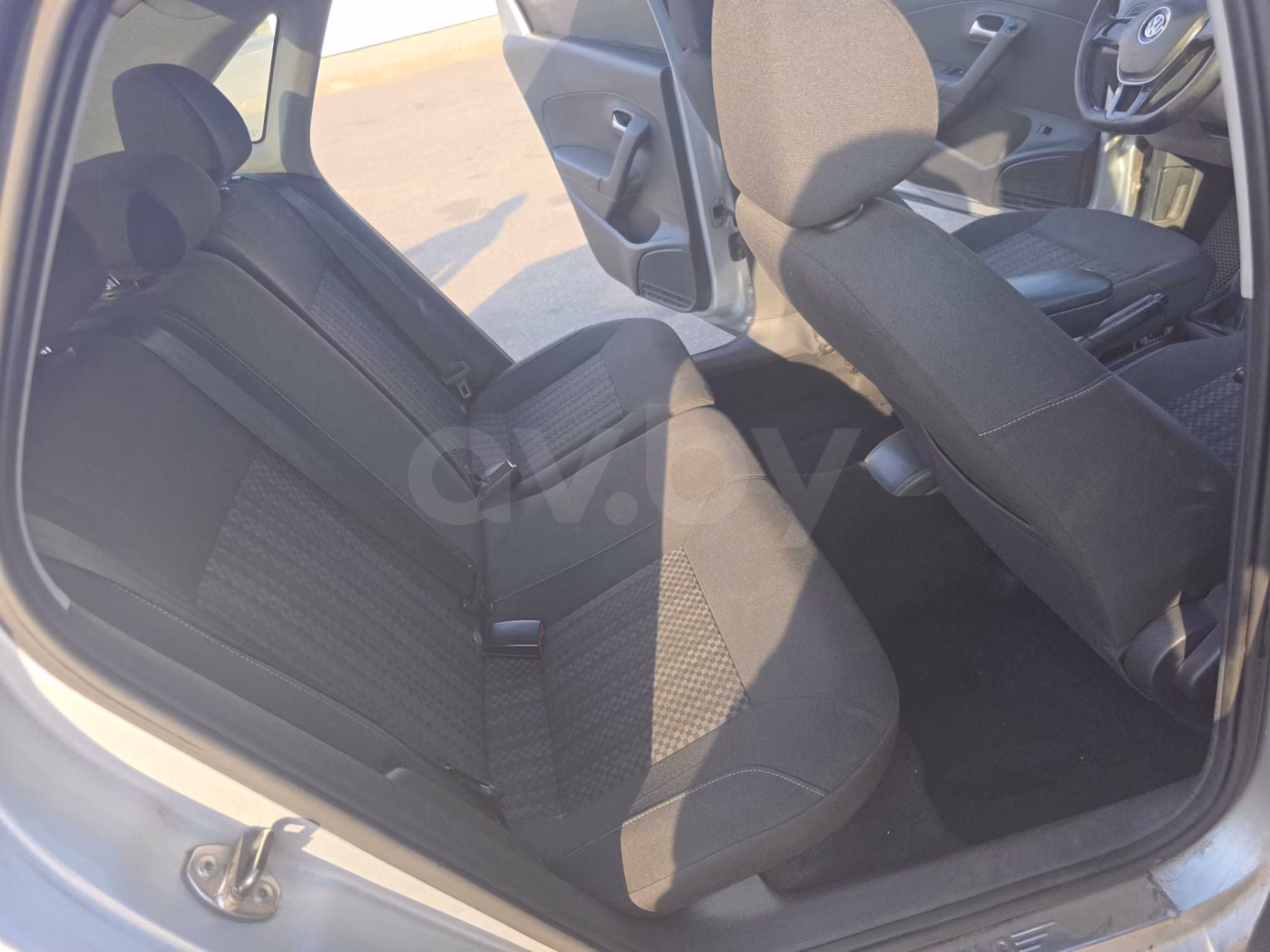 Volkswagen Polo Sedan фото 8