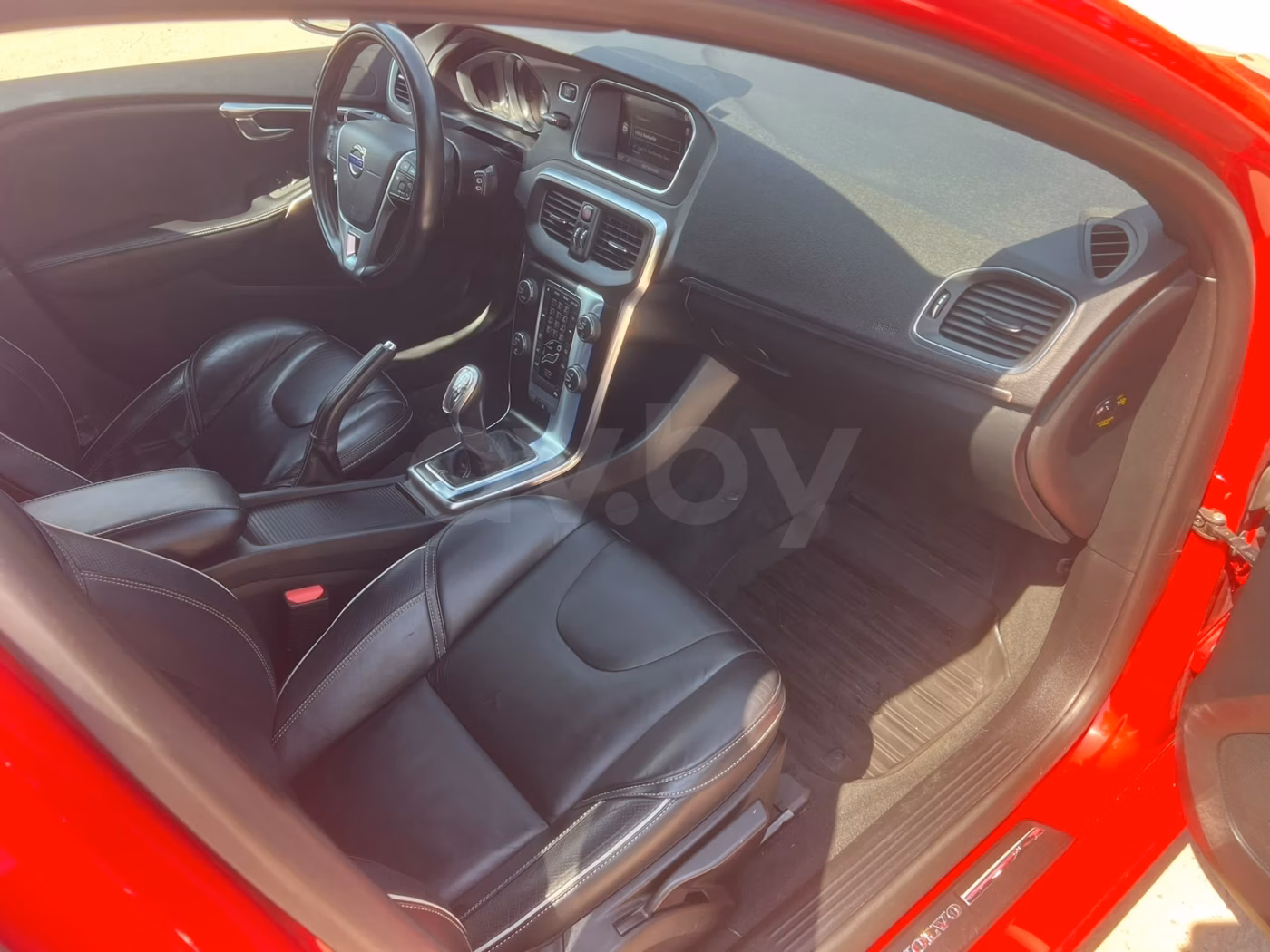 Volvo V40 фото 5