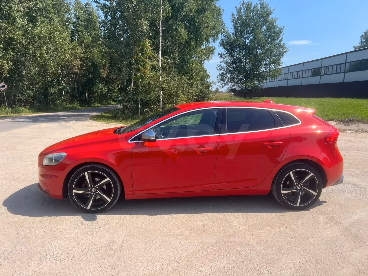 Volvo V40 фото 13