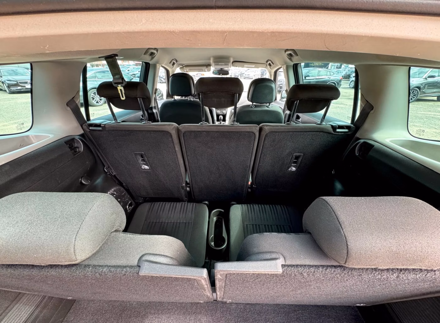 Opel Zafira фото 8