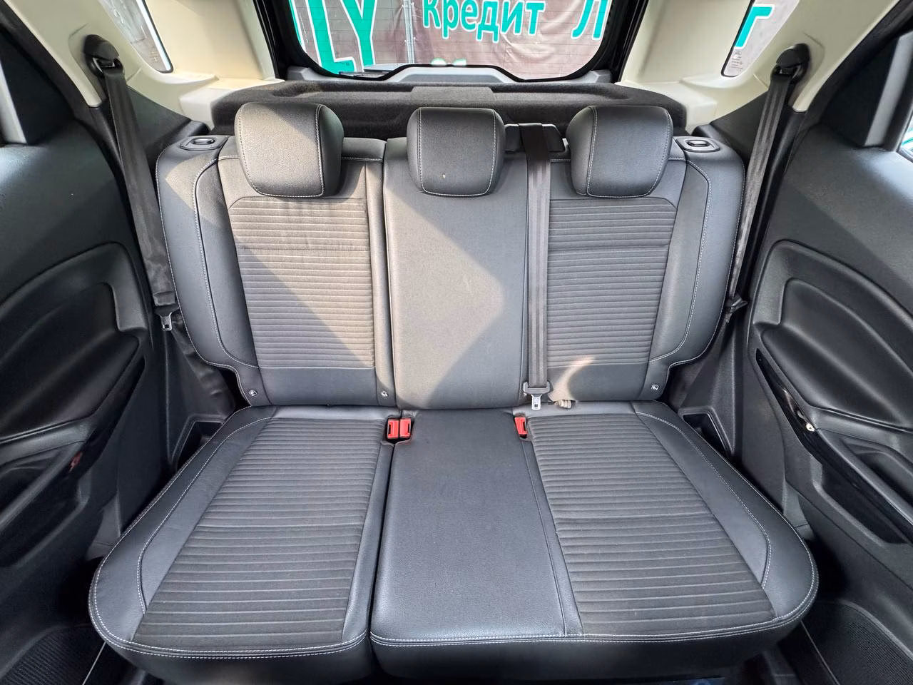 Ford EcoSport фото 15