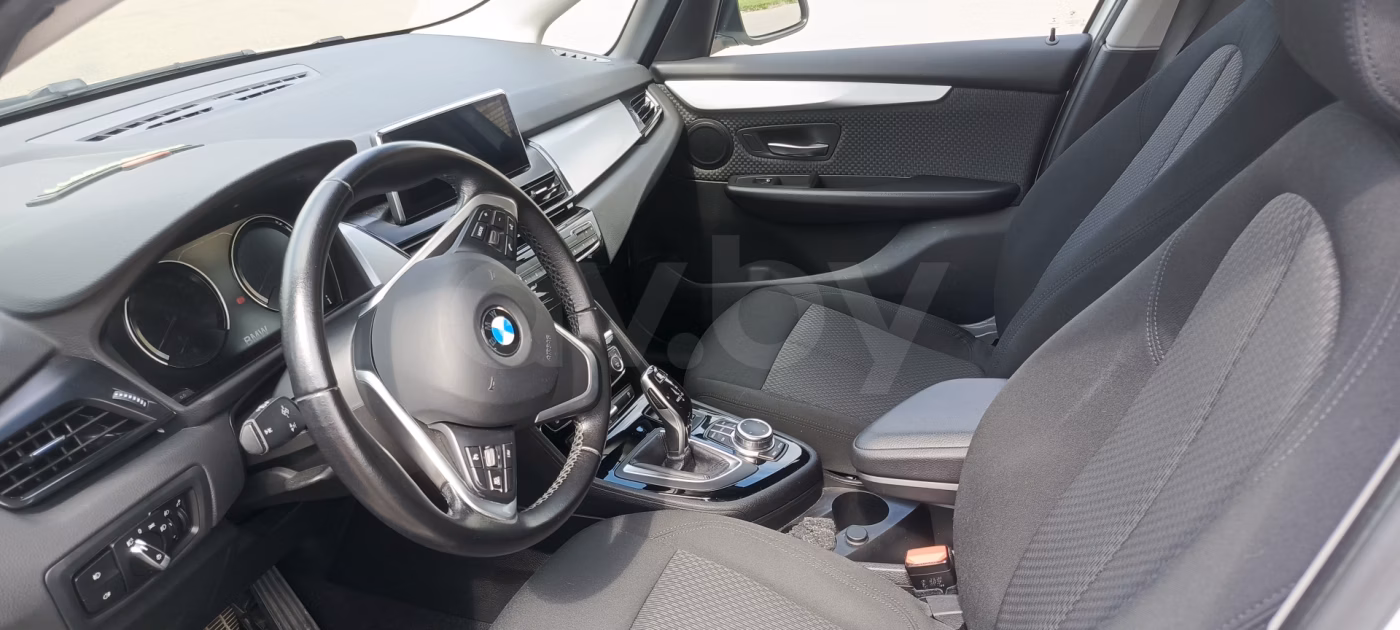 BMW 2 серия Active Tourer фото 12