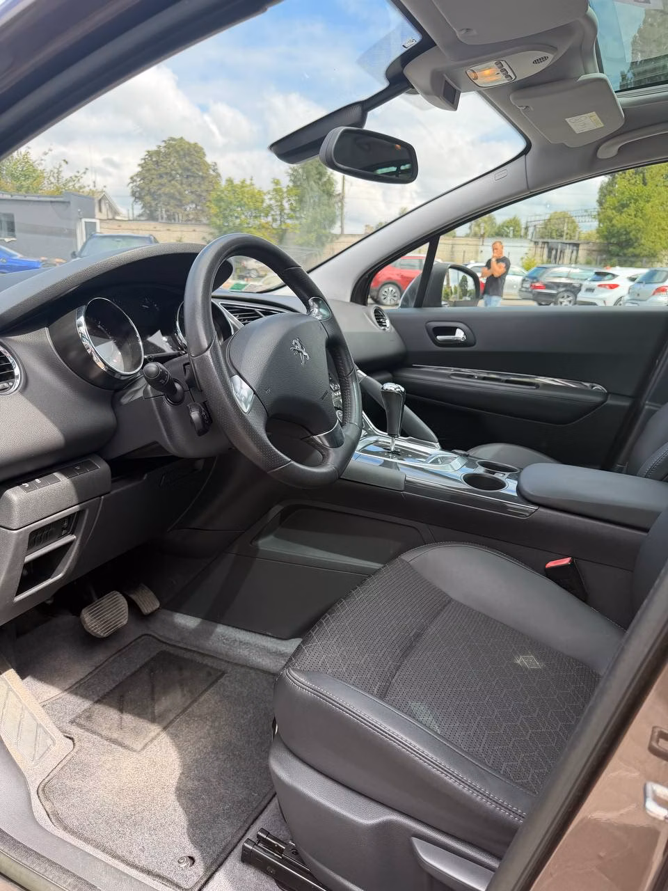Peugeot 3008 фото 10