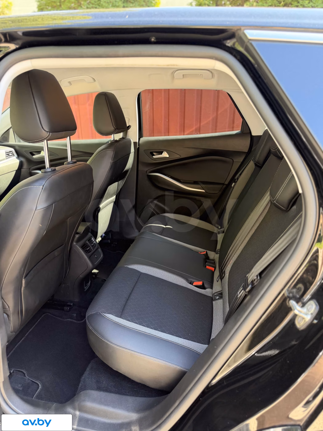 Opel Grandland X фото 5