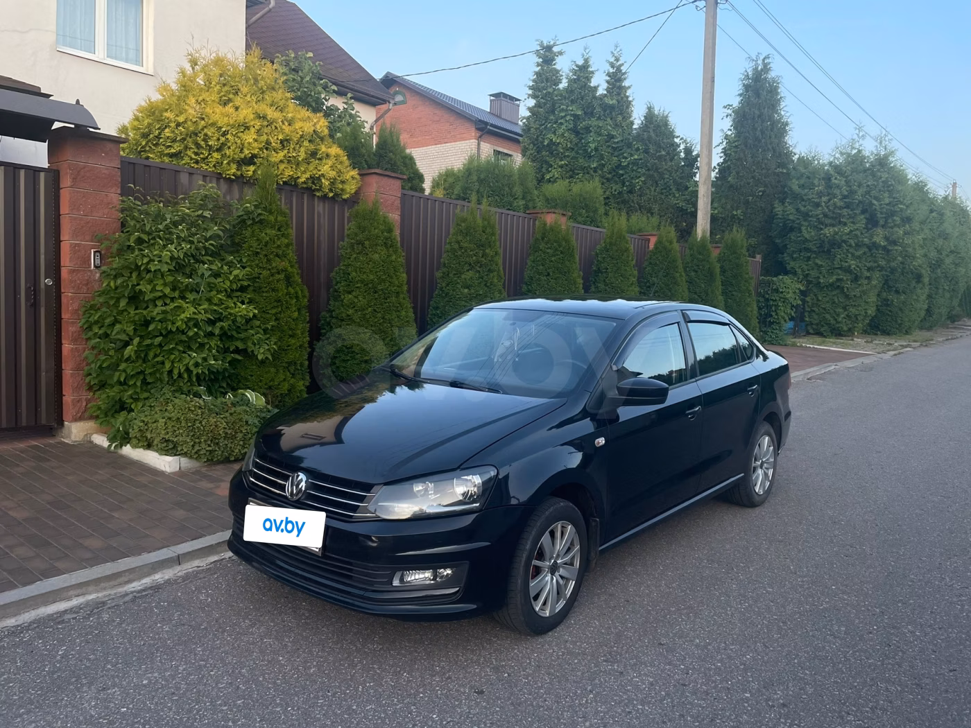 Volkswagen Polo Sedan фото 3