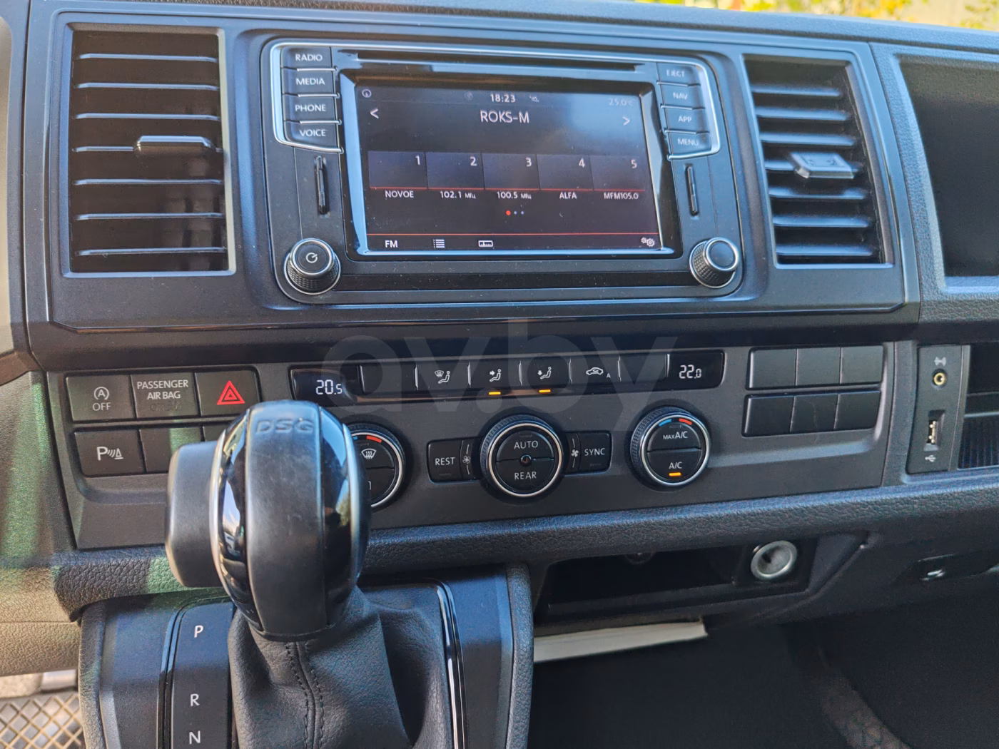 Volkswagen Caravelle фото 6