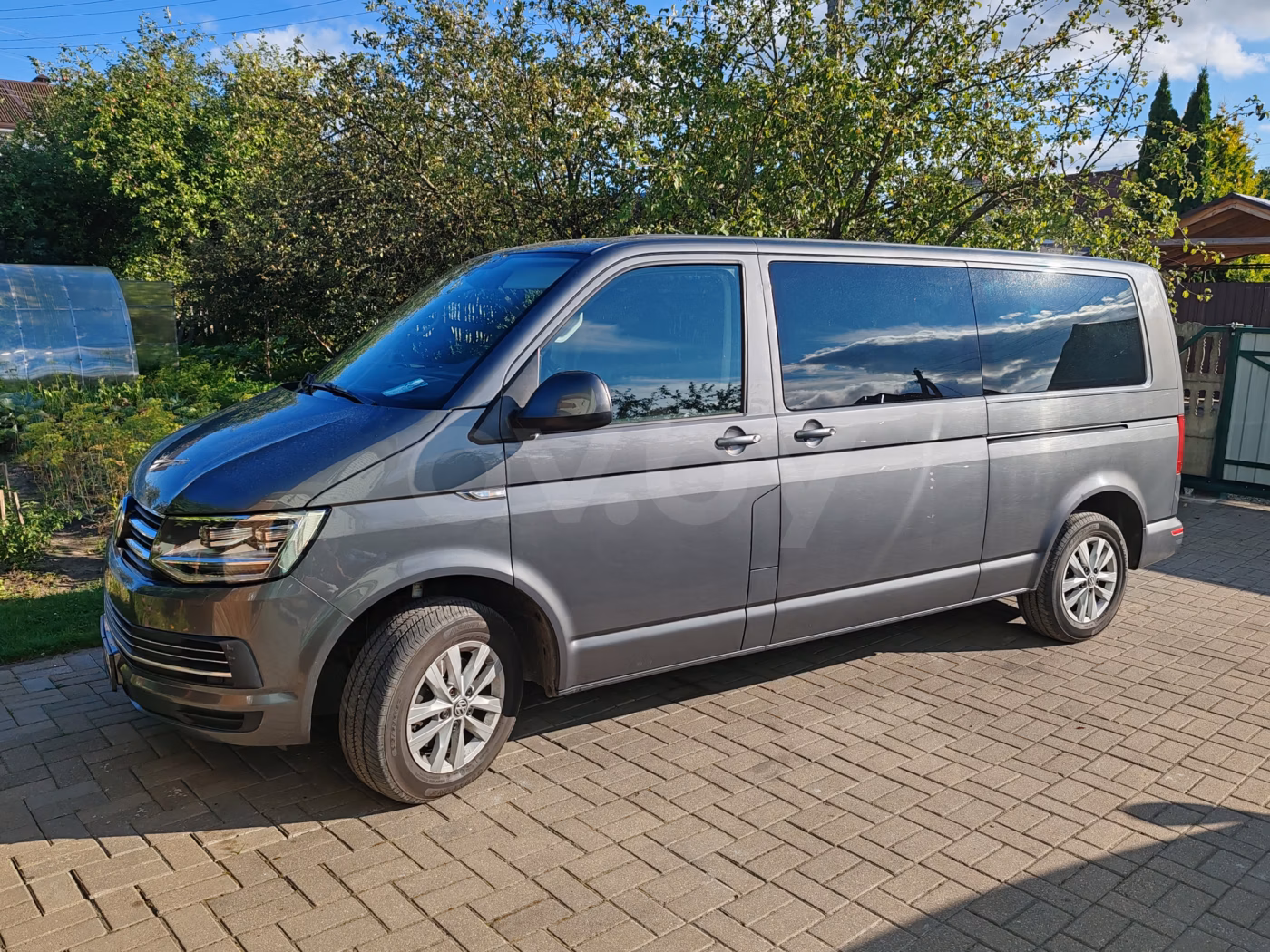 Volkswagen Caravelle фото 2