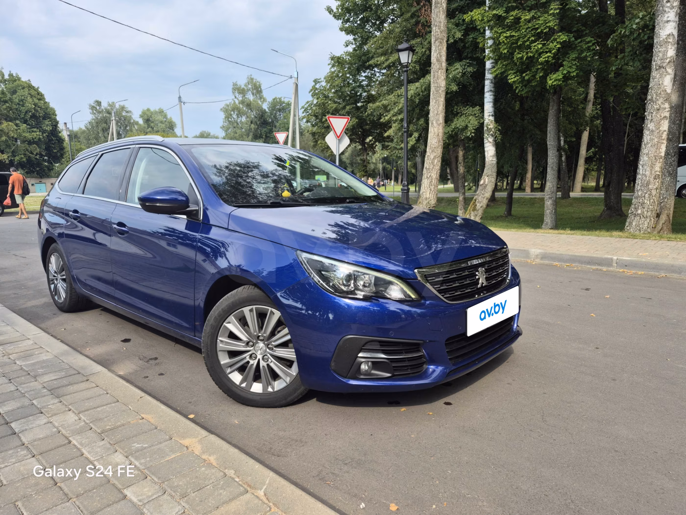 Peugeot 308 фото 6