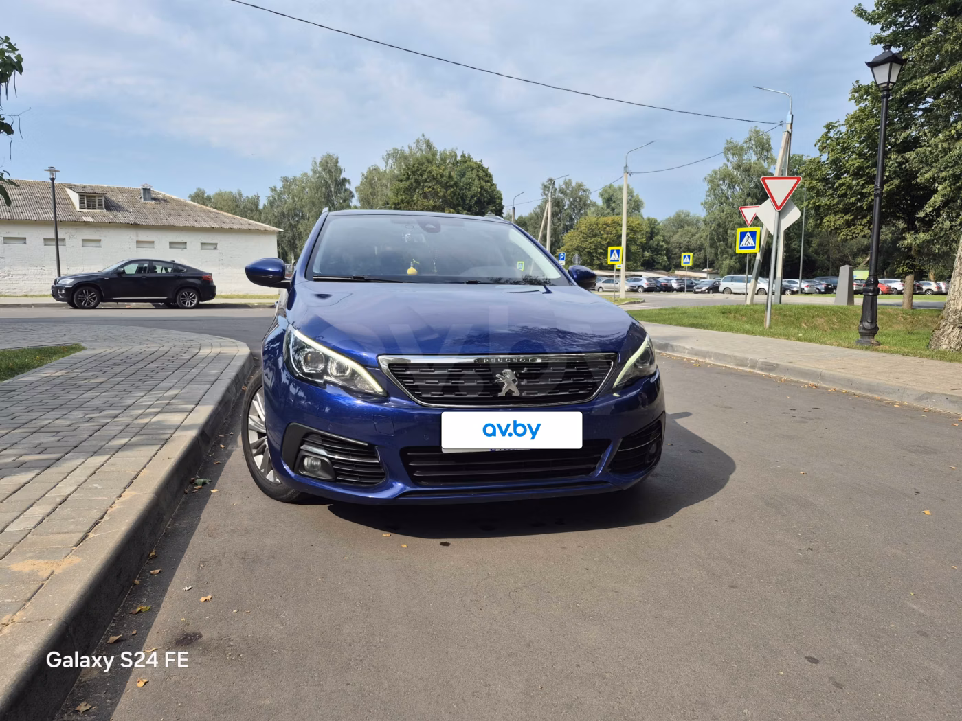 Peugeot 308 фото 2