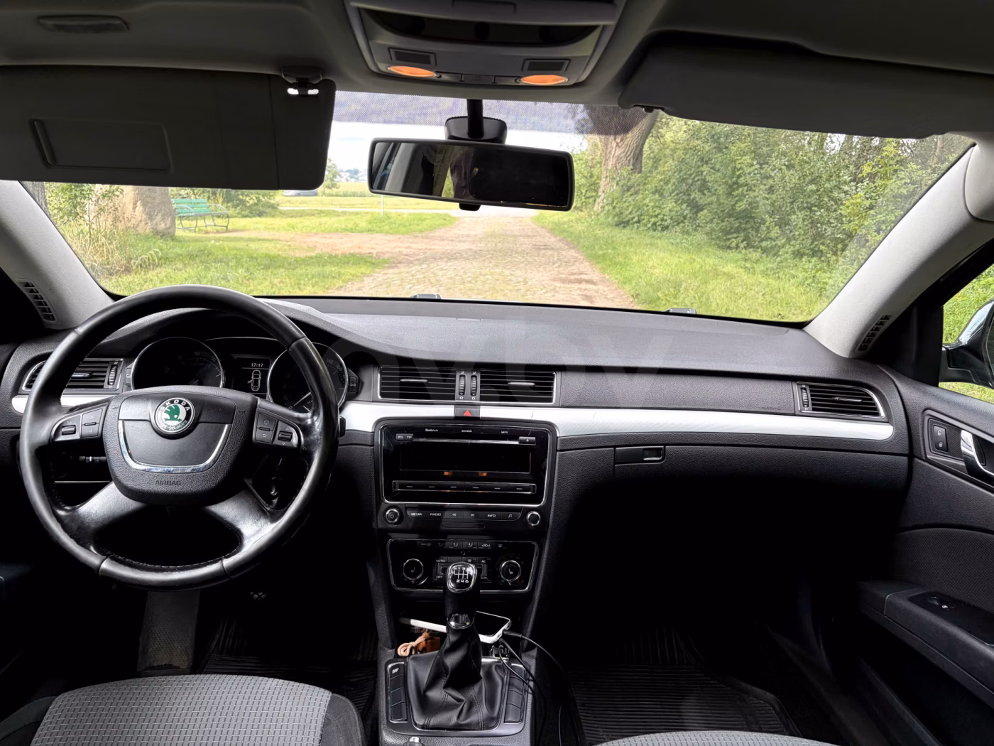 Skoda Superb фото 9