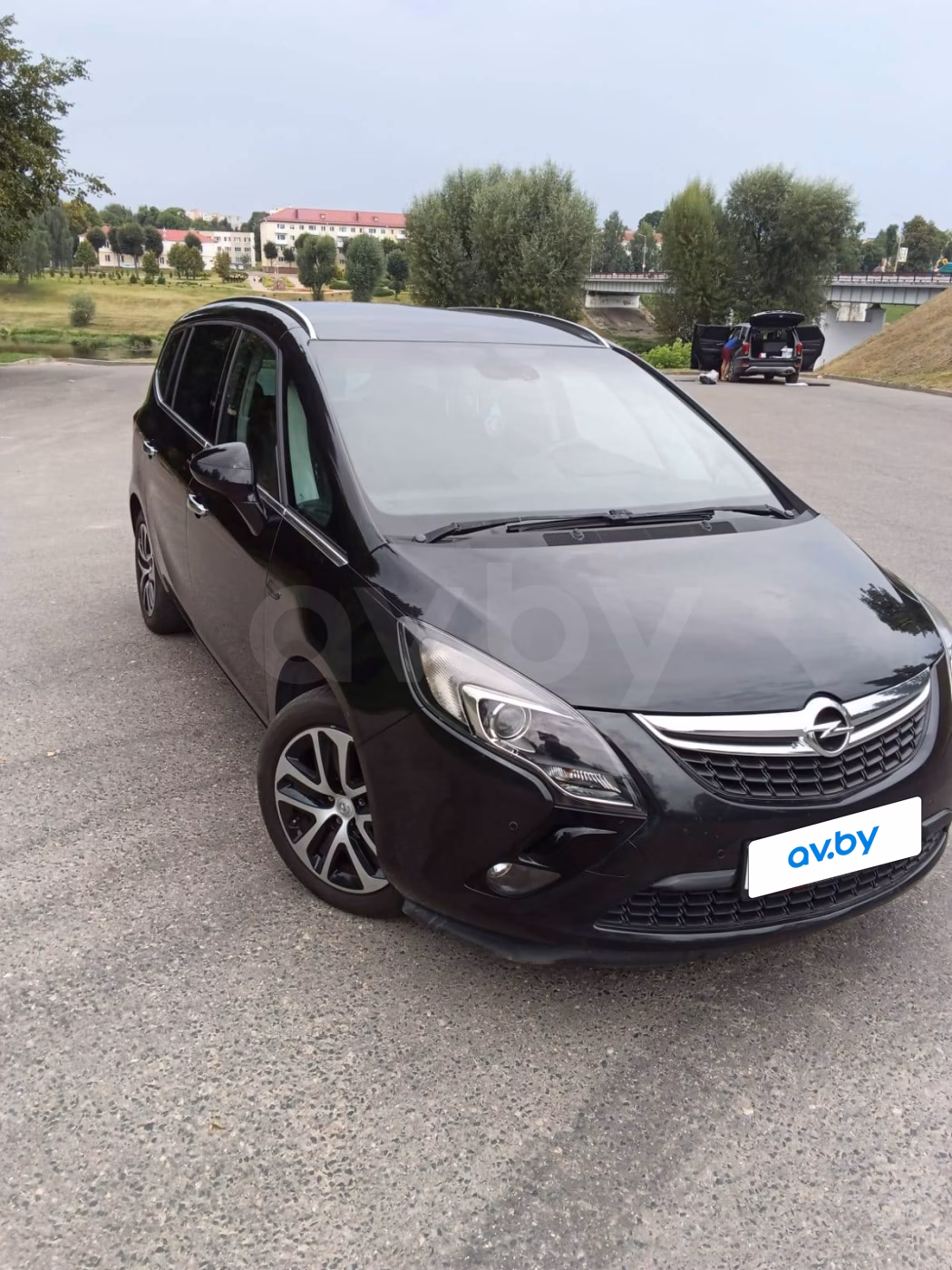 Opel Zafira фото 3
