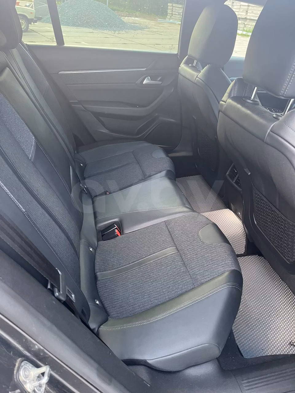 Peugeot 508 фото 9