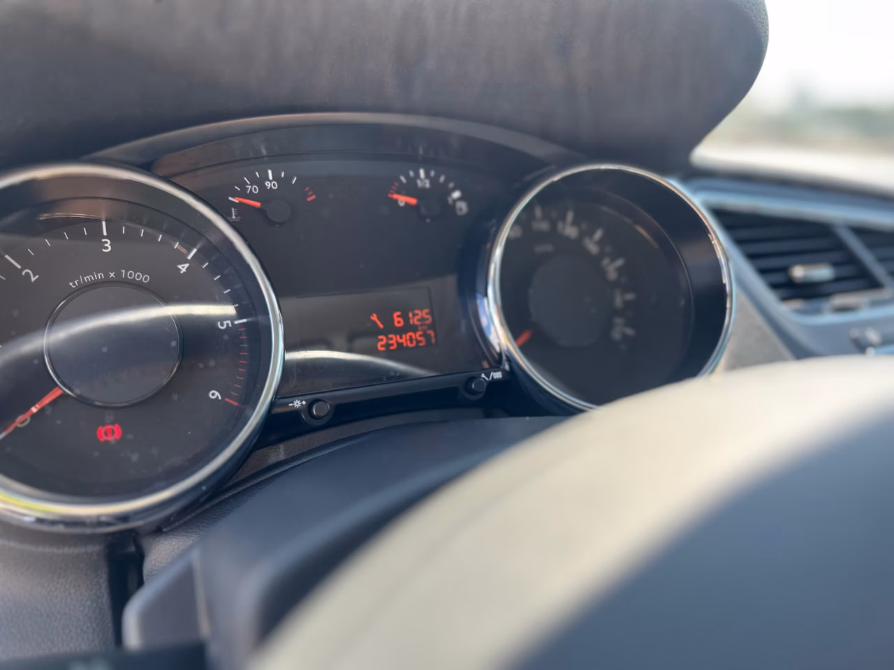Peugeot 5008 фото 14
