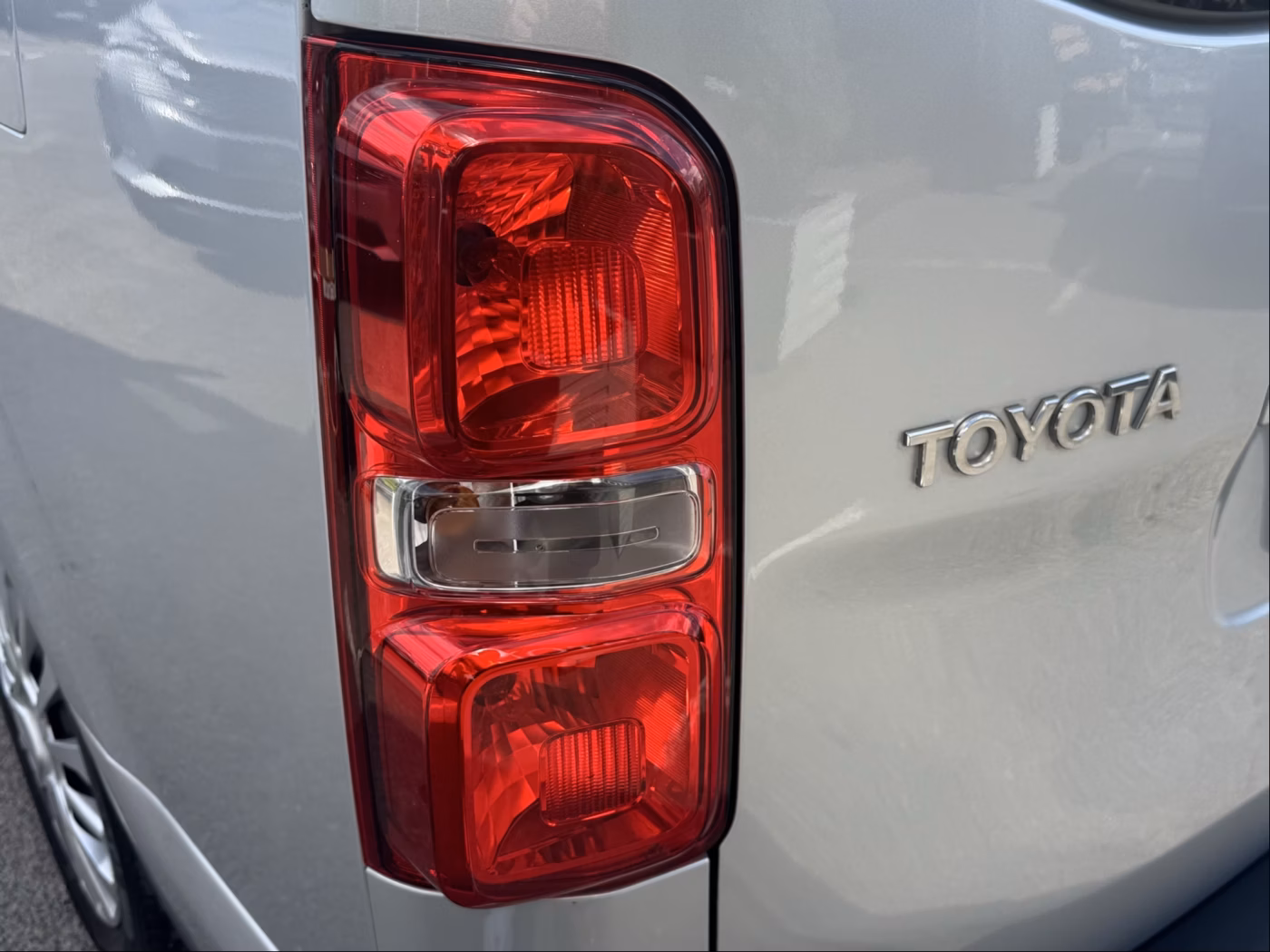 Toyota ProAce Verso фото 23