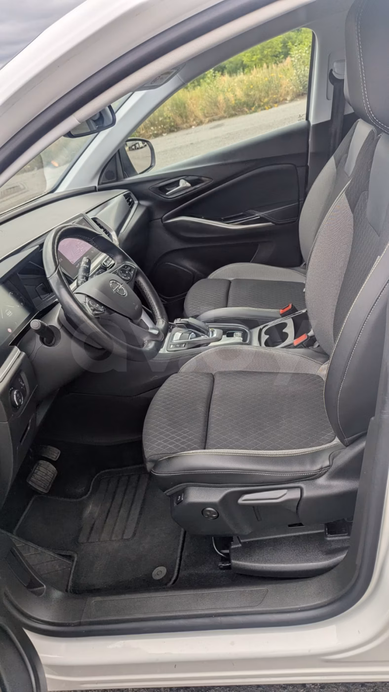 Opel Grandland X фото 14