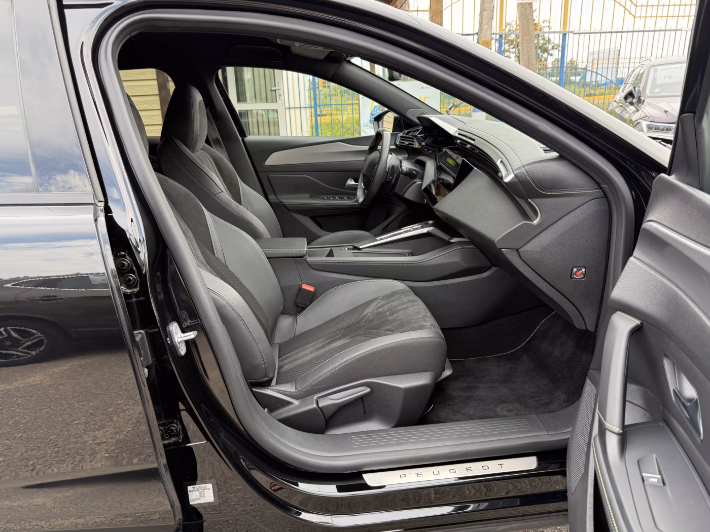 Peugeot 408X фото 16