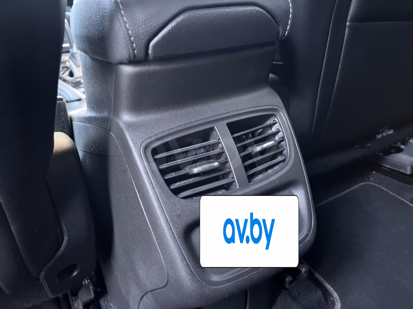 Opel Grandland X фото 30