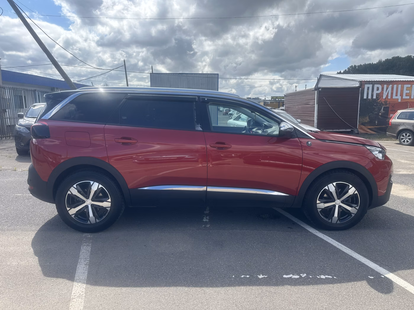 Peugeot 5008 фото 6
