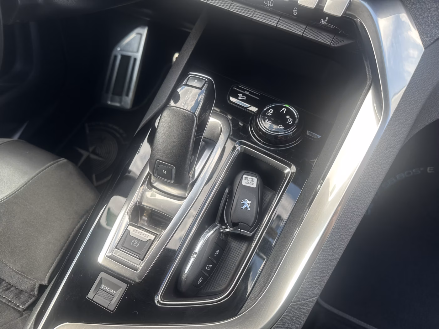 Peugeot 5008 фото 17