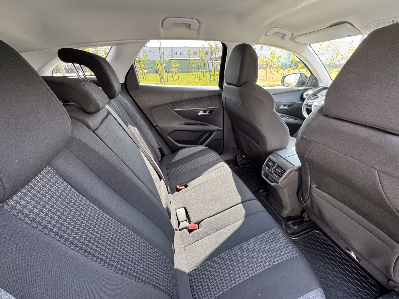 Peugeot 3008 фото 21