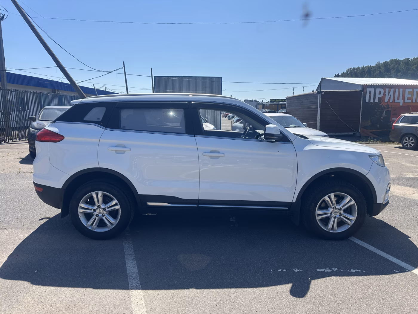 Geely Atlas фото 5