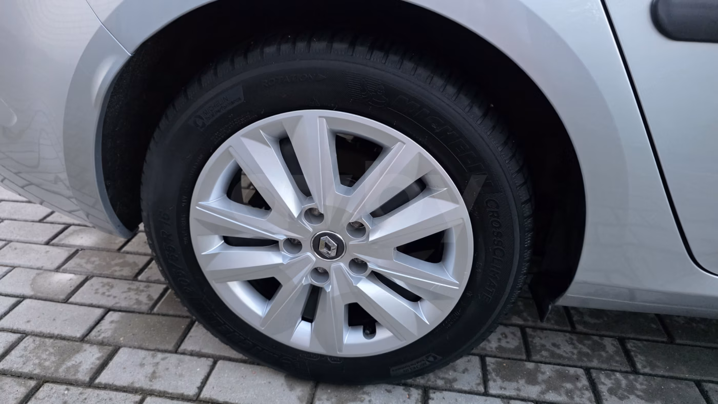Renault Megane фото 15
