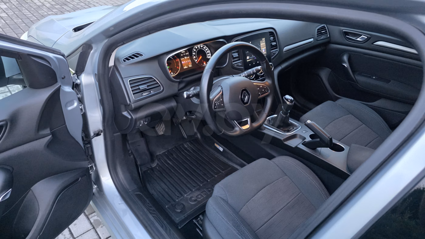 Renault Megane фото 6