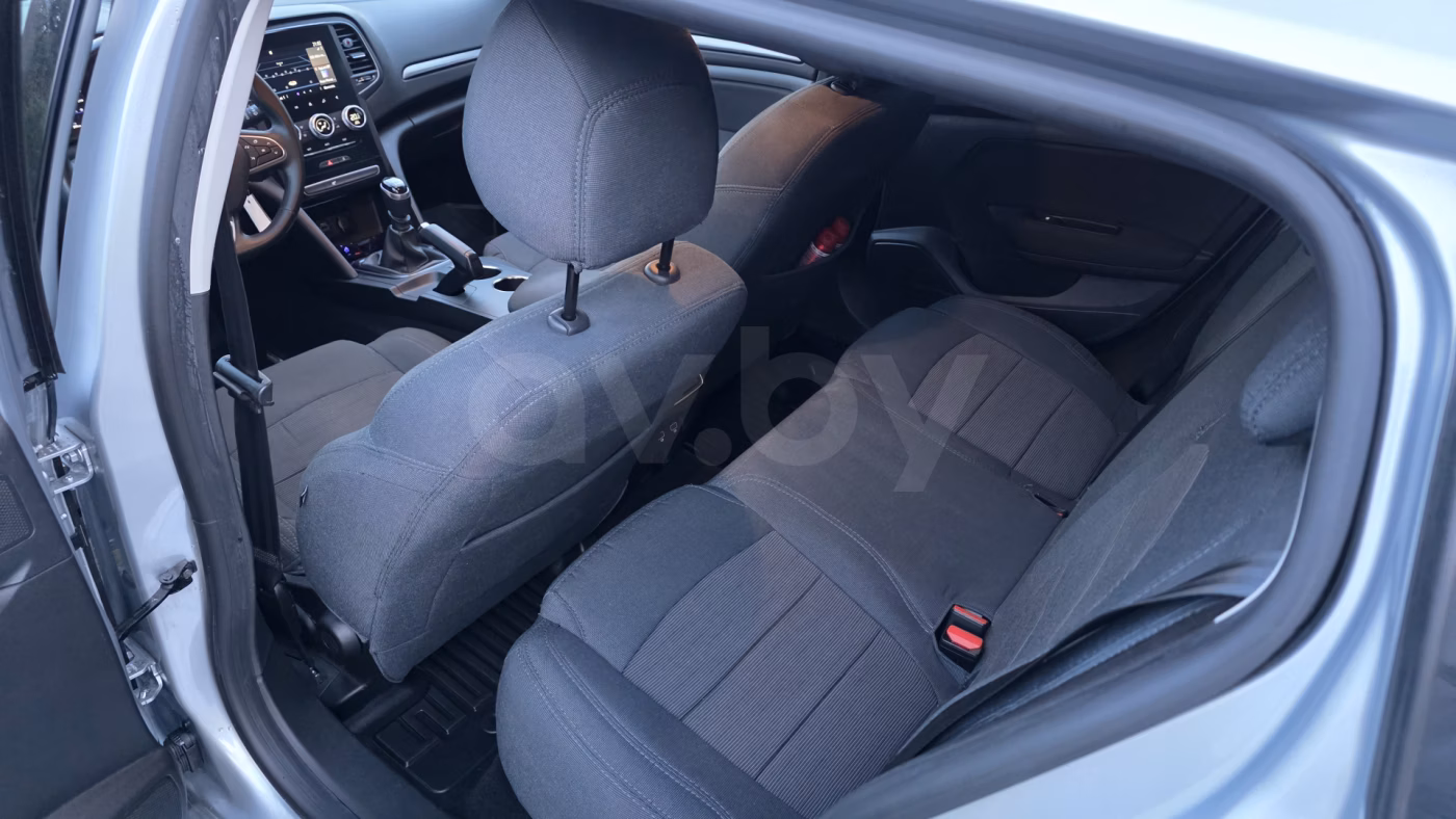 Renault Megane фото 8