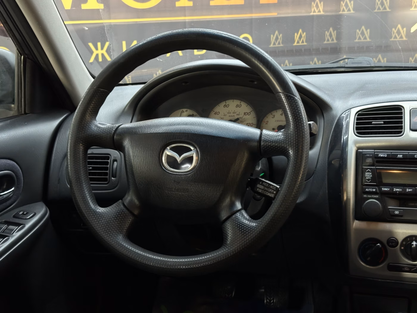Mazda Protege фото 12
