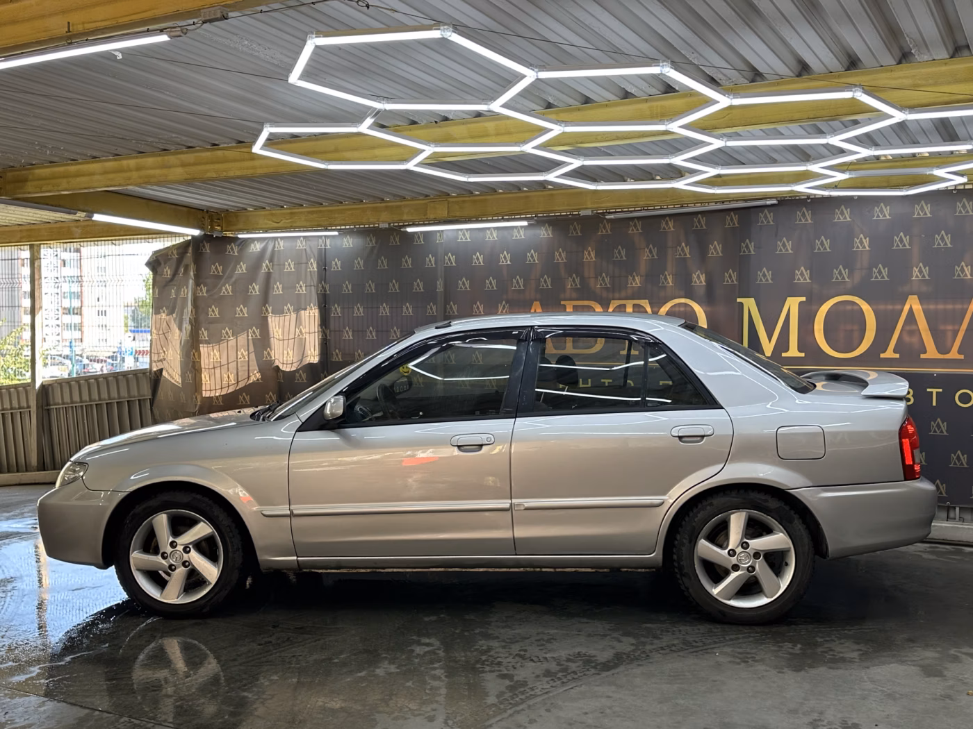 Mazda Protege фото 5