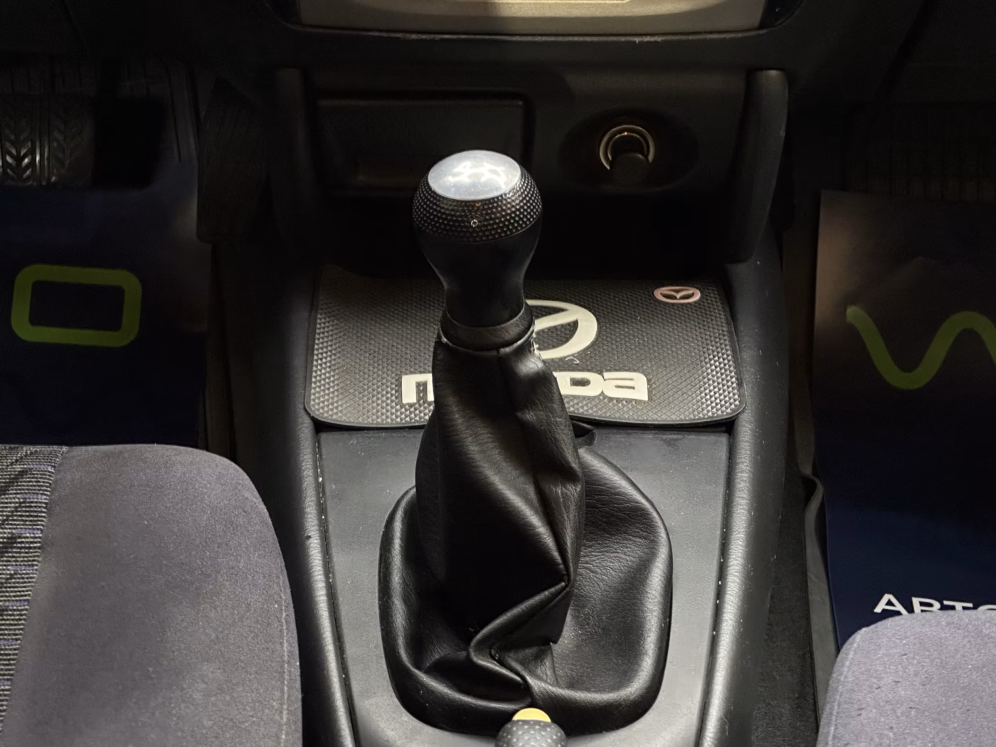 Mazda Protege фото 17