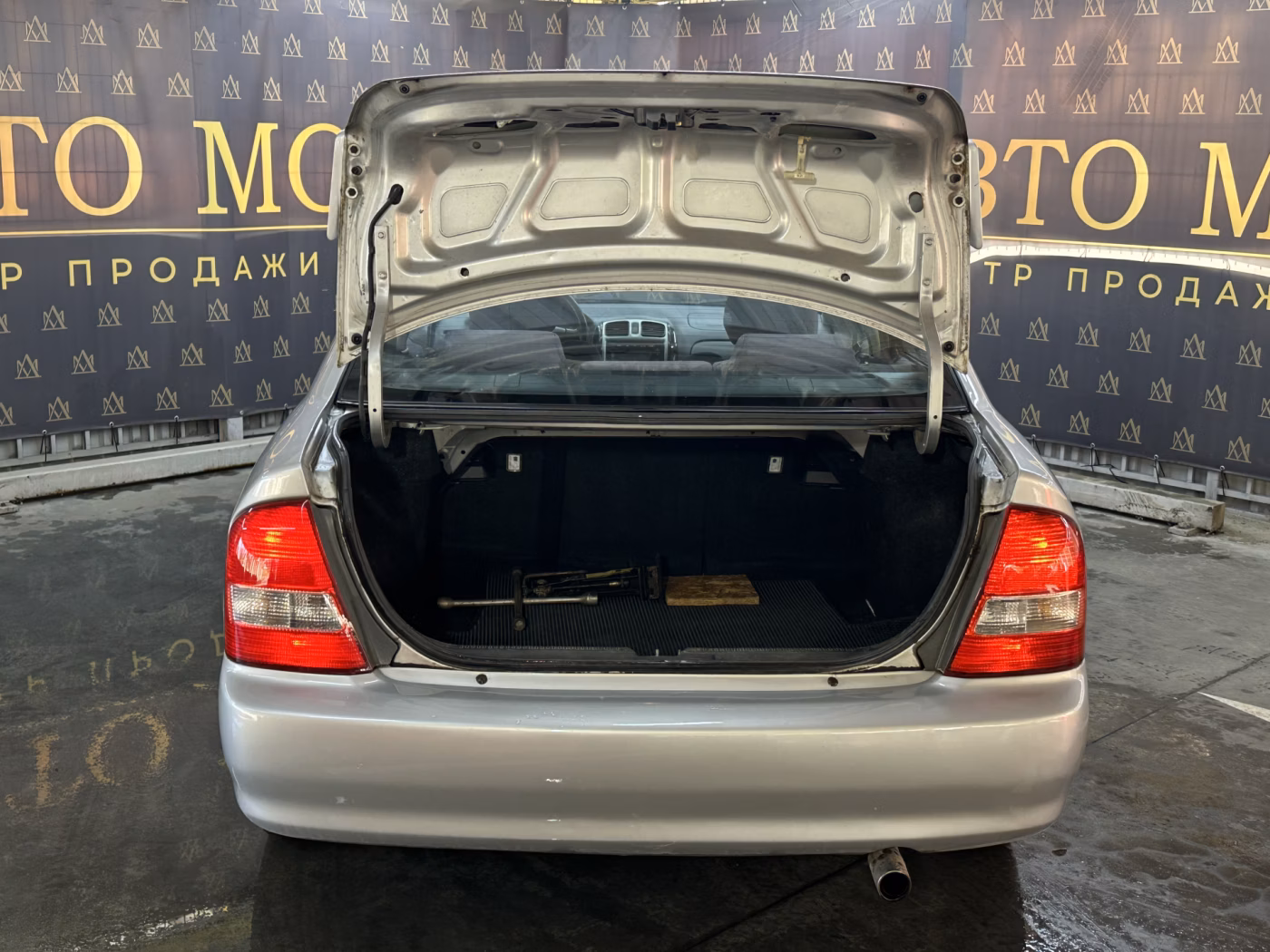 Mazda Protege фото 27