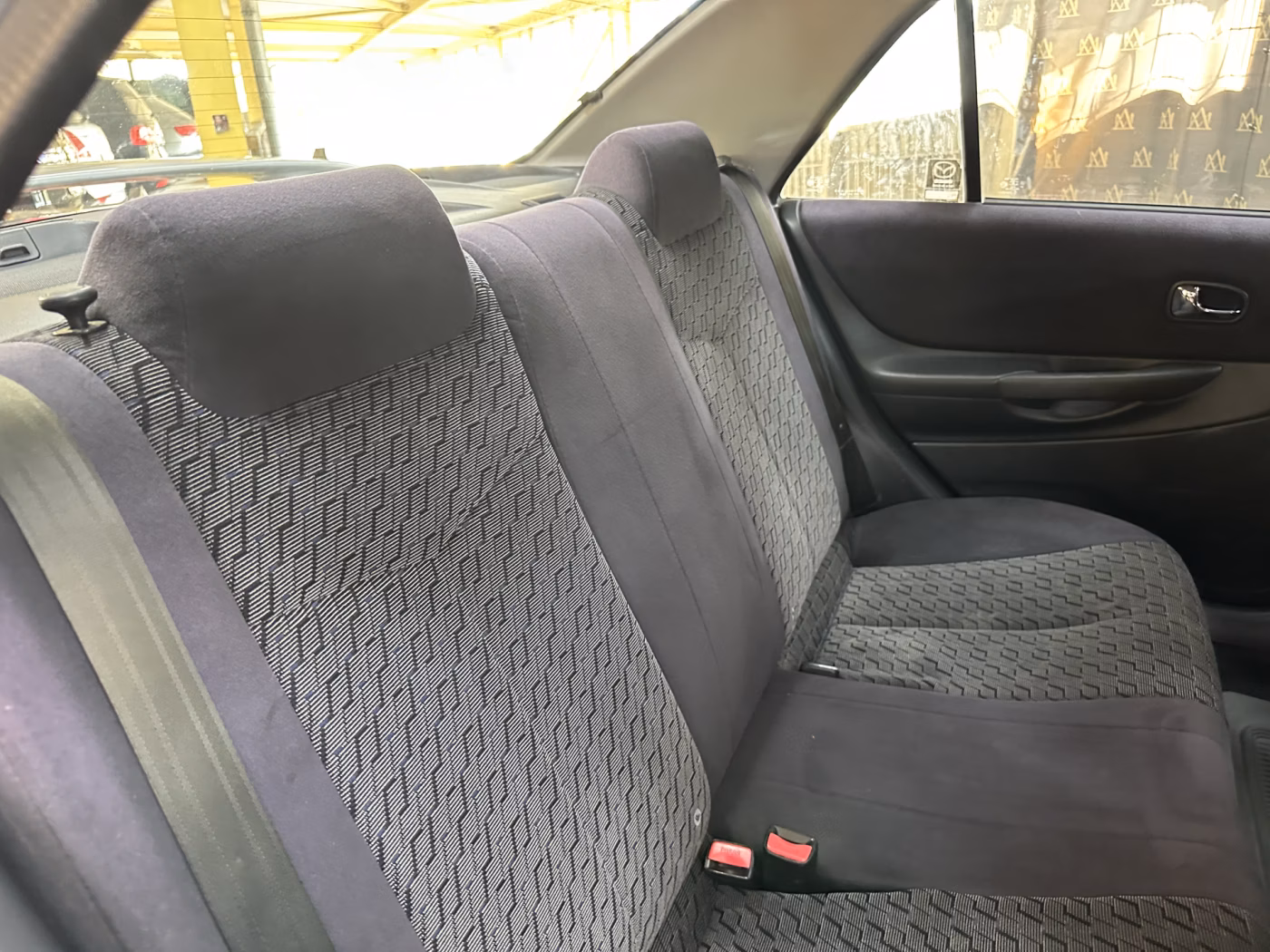 Mazda Protege фото 23